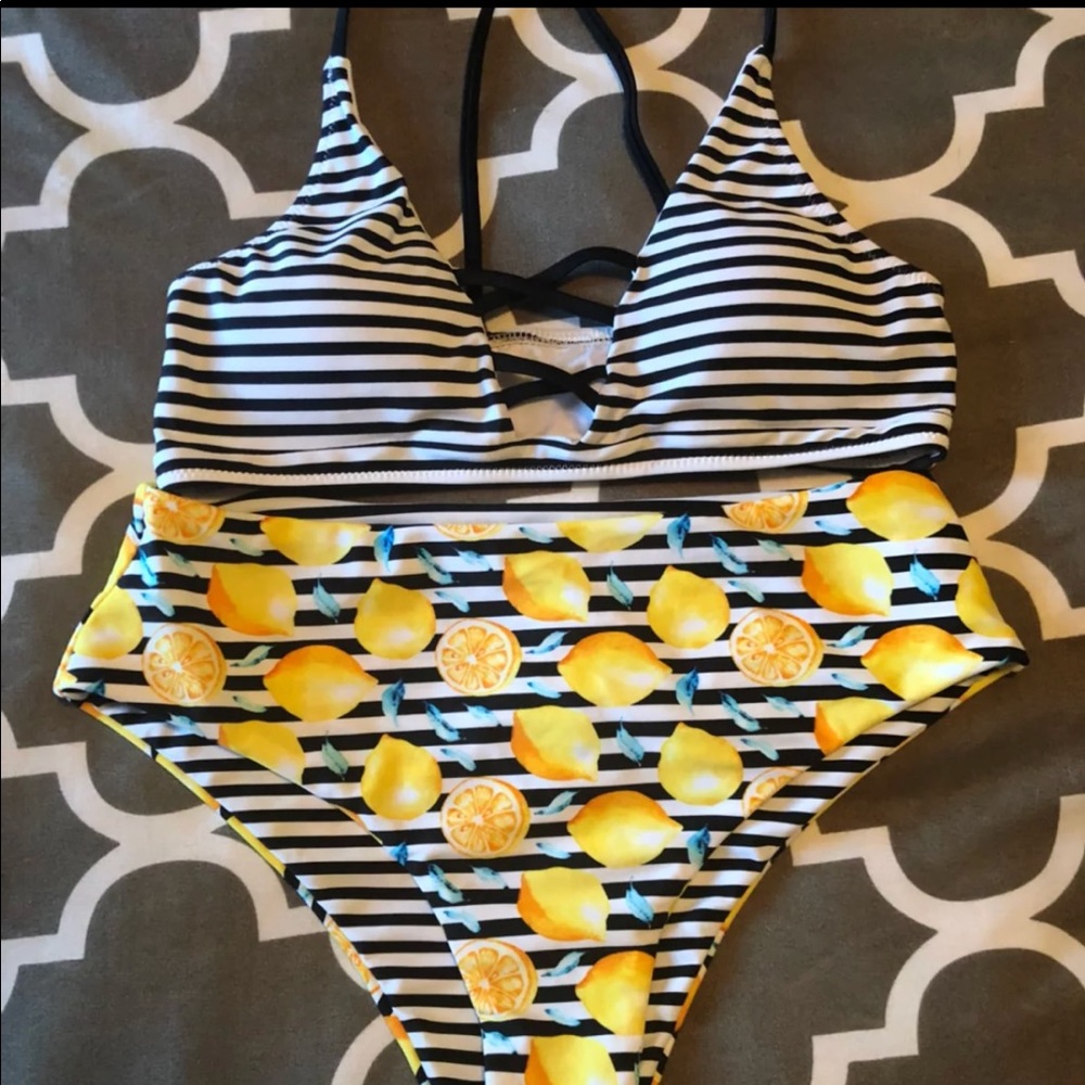 Cupshe High Waisted Bikini- Medium